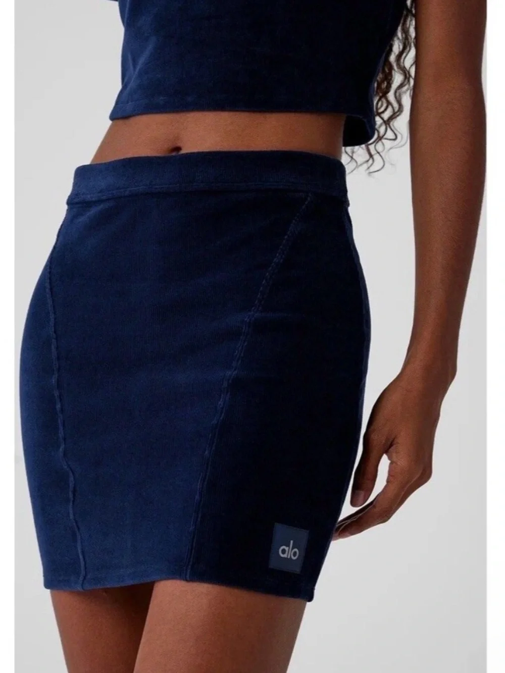 Alo Yoga Mini Skirt Women’s Size Small Micro Corduroy Navy Blue Plush Stretch